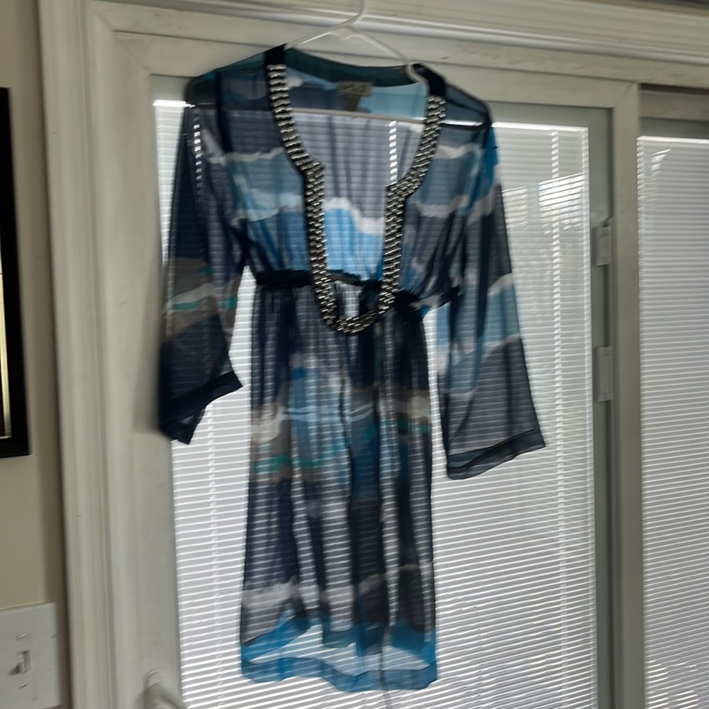 Bali club cover up, preowned gently used, with silver emblemishments